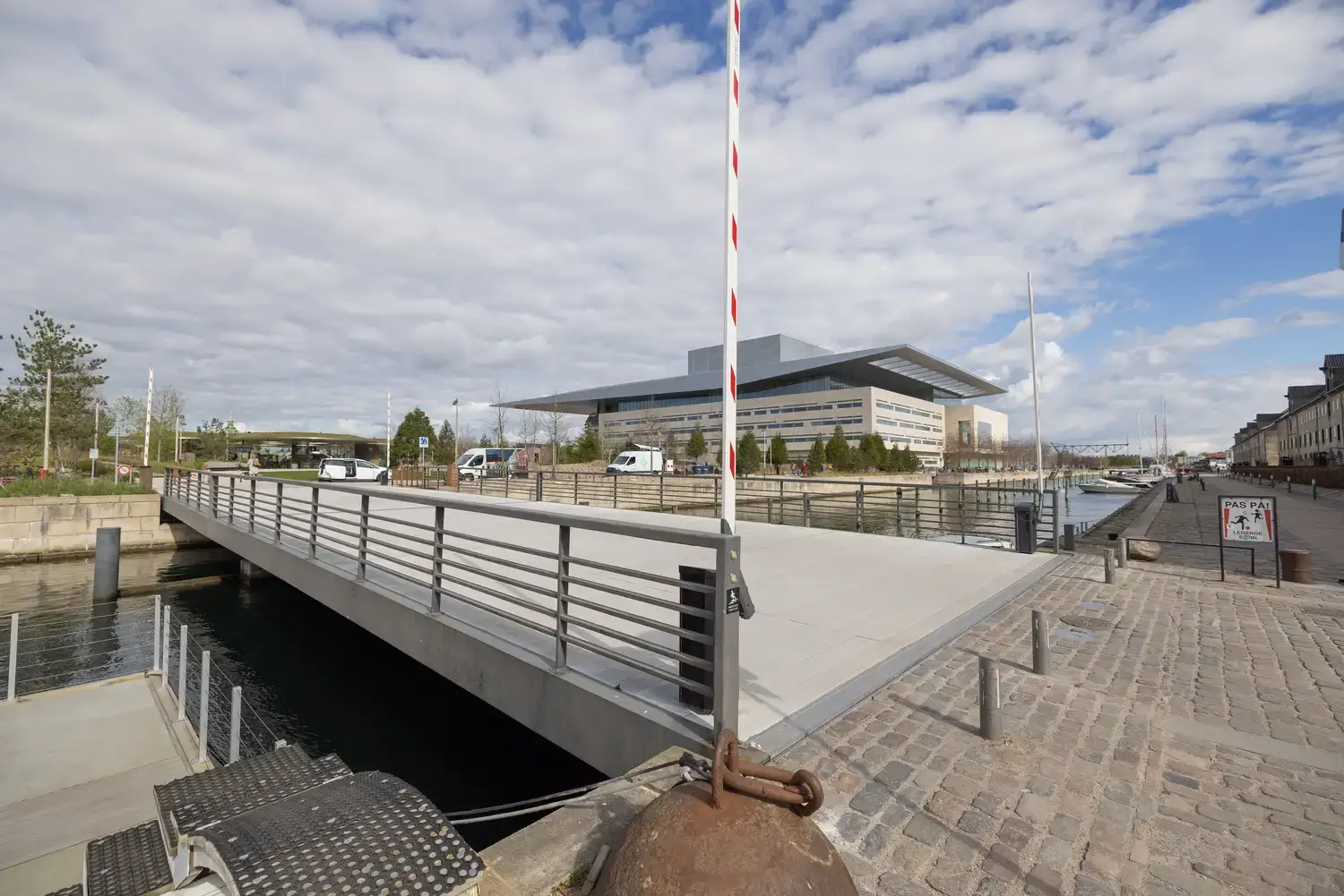 Broer Ved Operaen